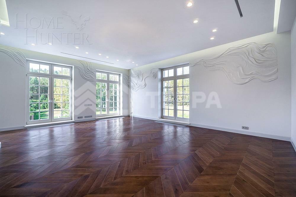 2-этажный коттедж 1 500 м² с отделкой