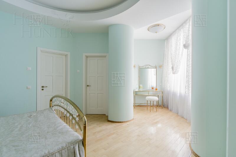 3-КОМН. КВАРТИРА С ОТДЕЛКОЙ 128 М² НА 3 ЭТАЖЕ