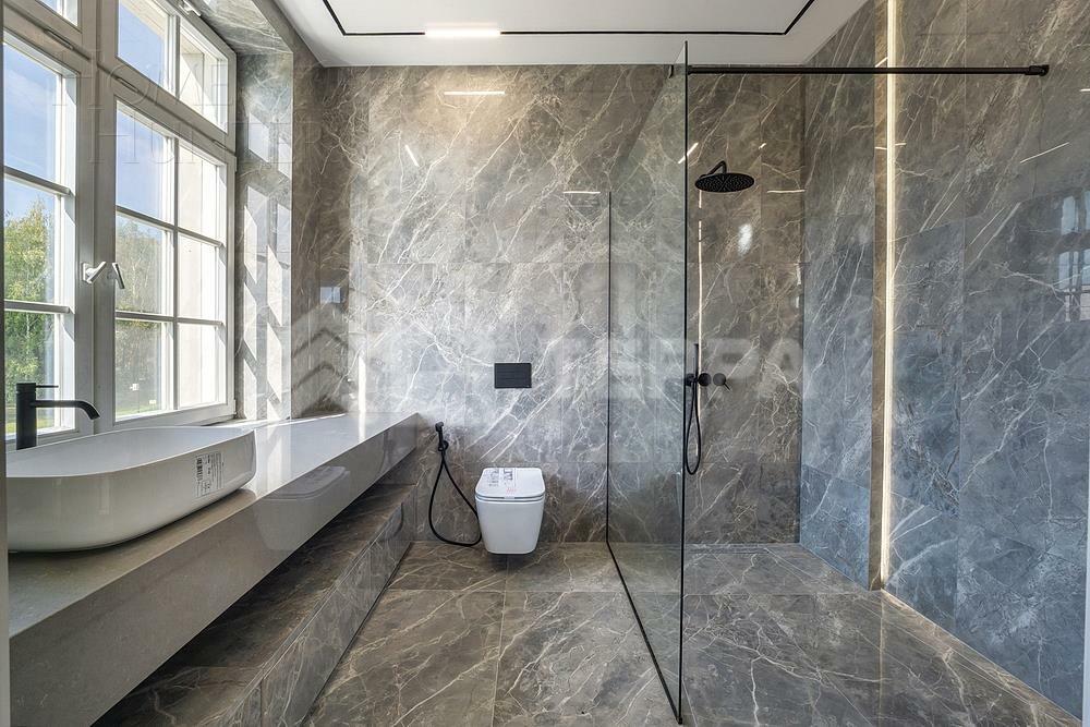 2-этажный коттедж 1 500 м² с отделкой