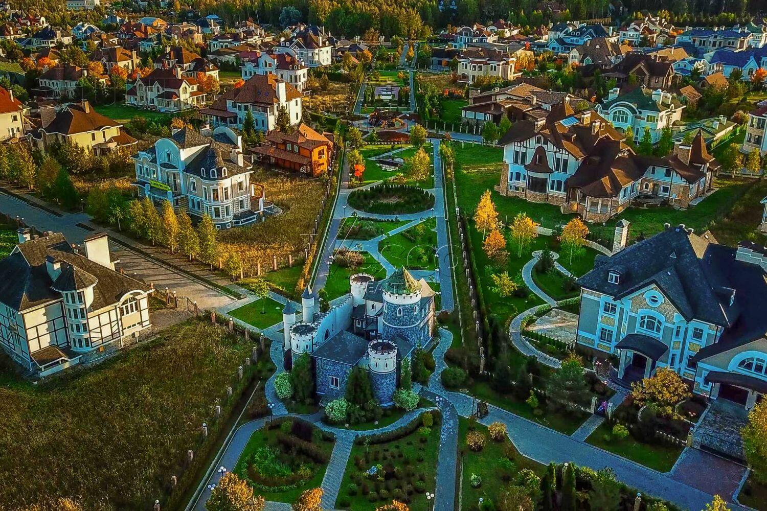 2-этажный коттедж 330 м² без отделки