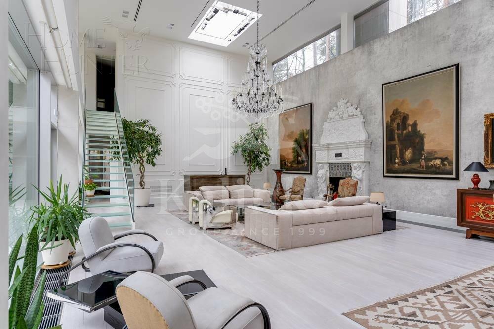 2-этажный коттедж 1 100 м² с отделкой