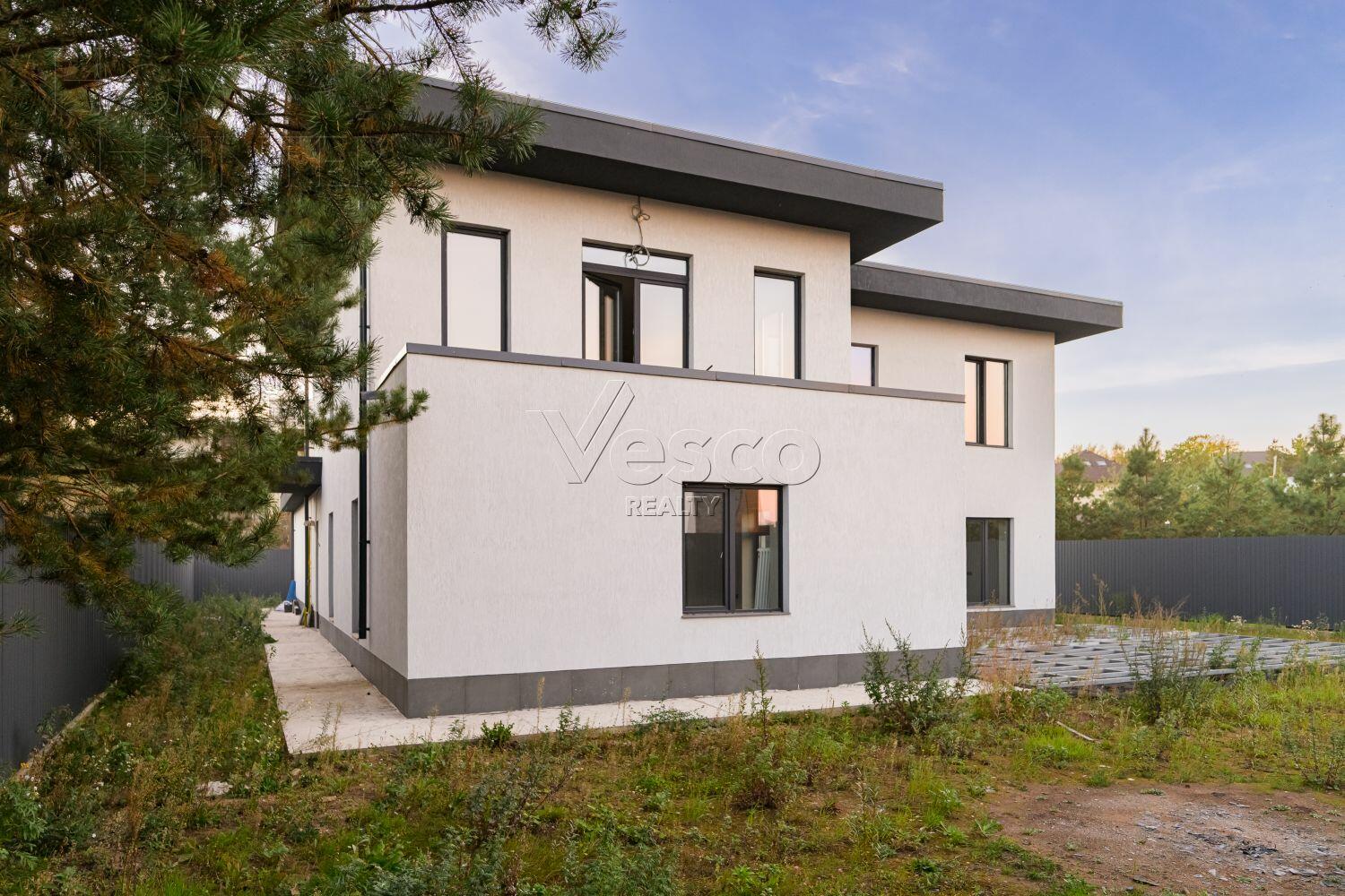 2-этажный коттедж 365 м² с отделкой