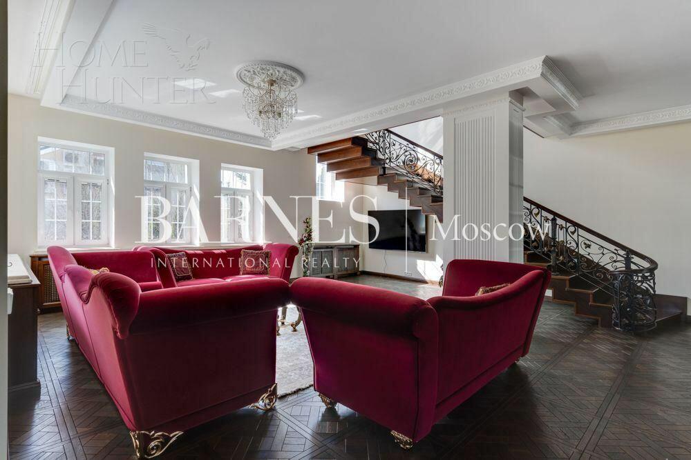 2-этажный коттедж 817 м² с отделкой