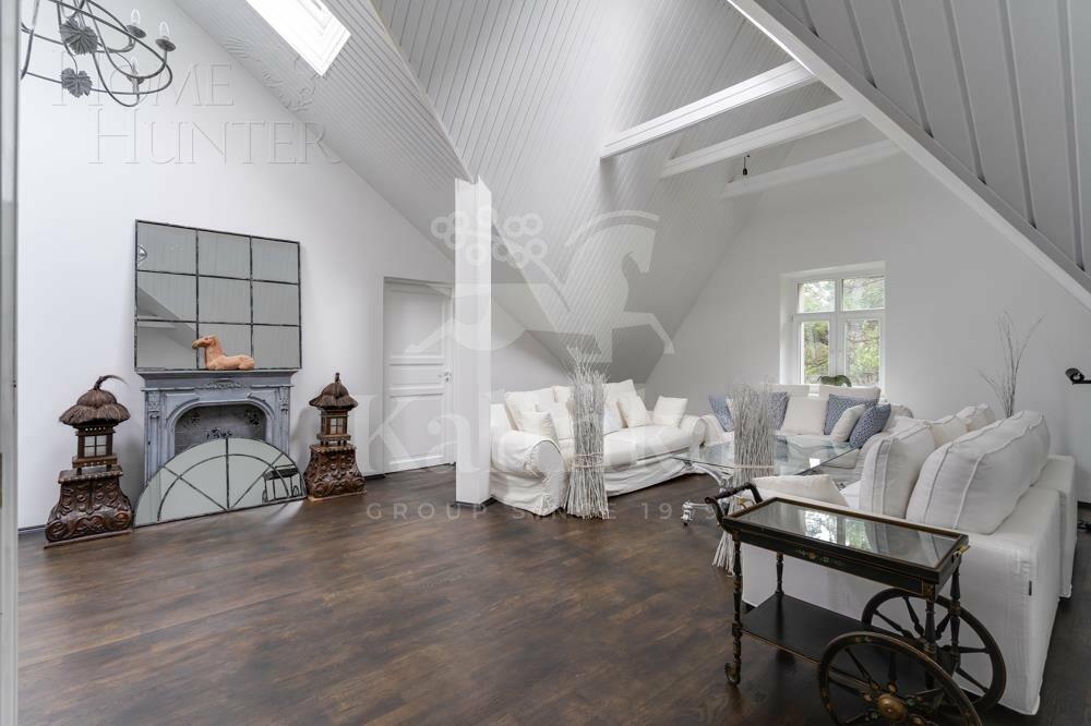 2-этажный коттедж 1 100 м² с отделкой