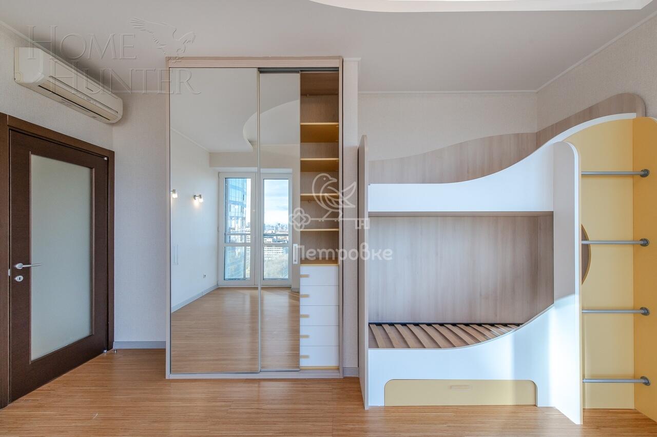 4-КОМН. АПАРТАМЕНТЫ С ОТДЕЛКОЙ 133.7 М² НА 17 ЭТАЖЕ