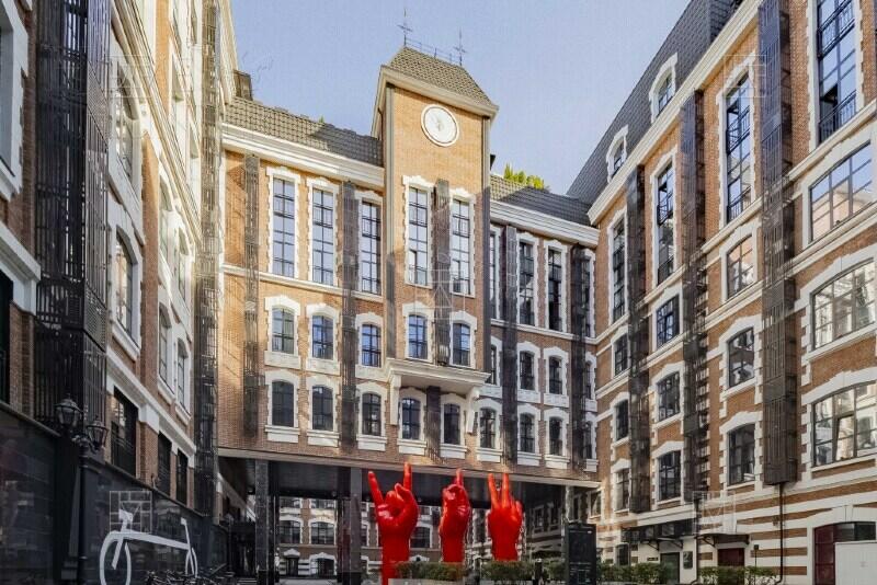 5-КОМН. АПАРТАМЕНТЫ БЕЗ ОТДЕЛКИ 201 М² НА 3 ЭТАЖЕ