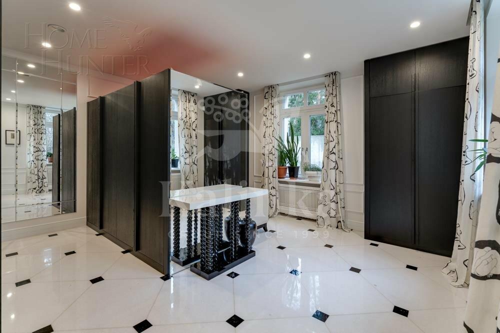 2-этажный коттедж 1 100 м² с отделкой