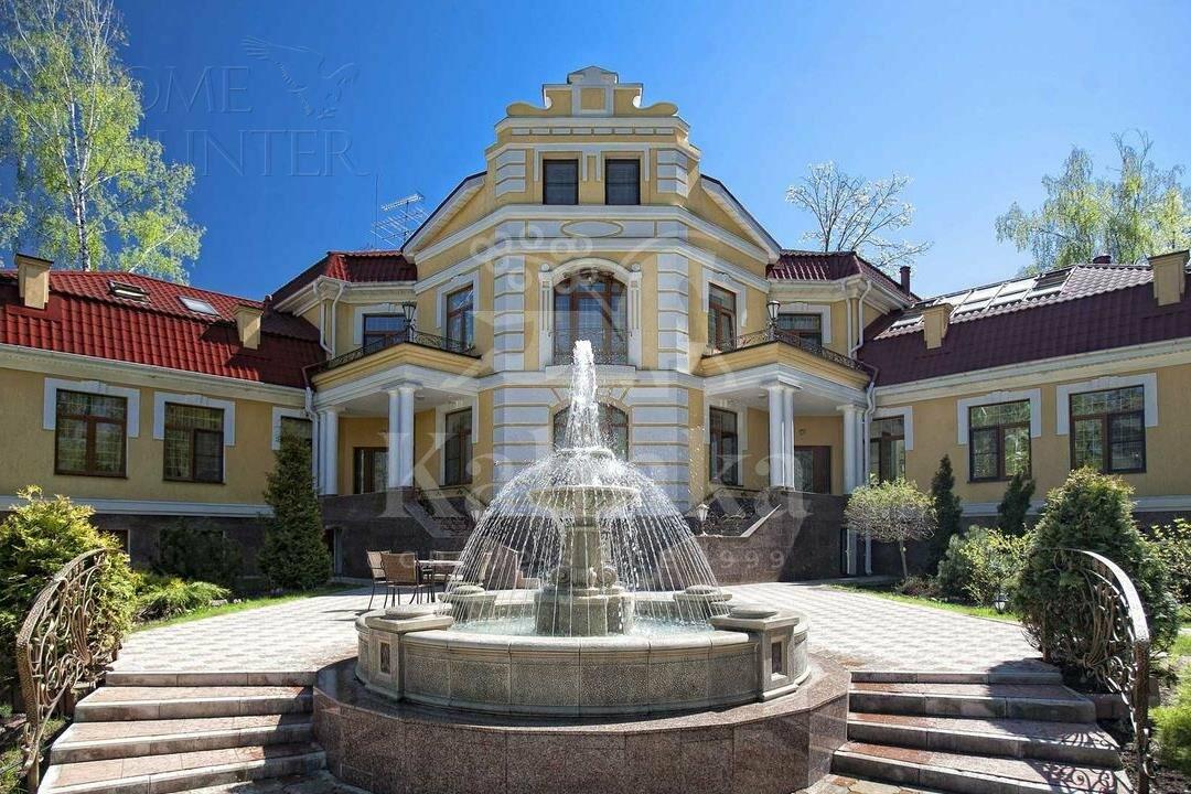 2-этажный коттедж 1 100 м² с отделкой