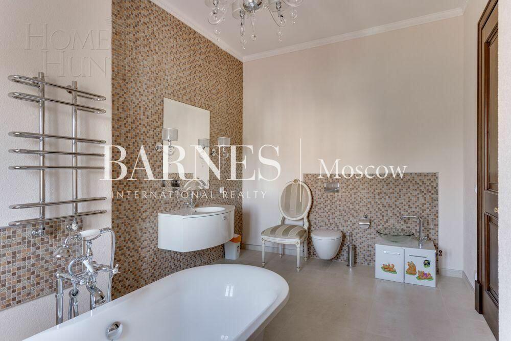 2-этажный коттедж 817 м² с отделкой