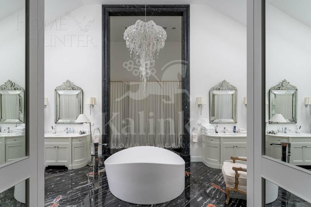 2-этажный коттедж 1 100 м² с отделкой