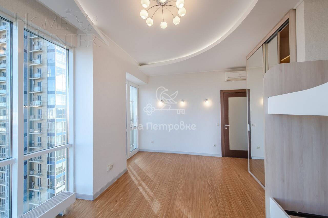 4-КОМН. АПАРТАМЕНТЫ С ОТДЕЛКОЙ 133.7 М² НА 17 ЭТАЖЕ