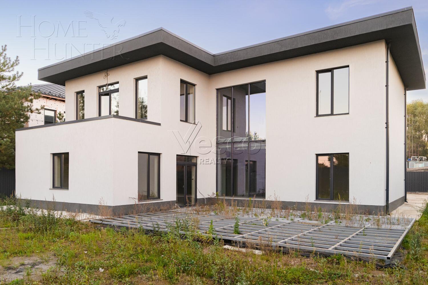 2-этажный коттедж 365 м² с отделкой