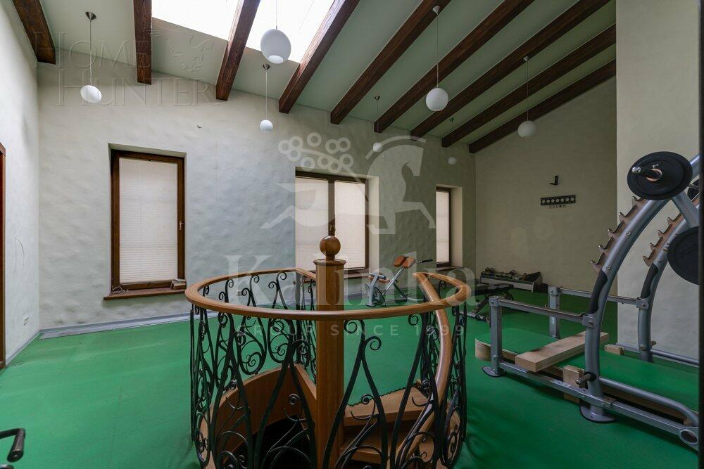 2-этажный коттедж 1 739.7 м² с отделкой