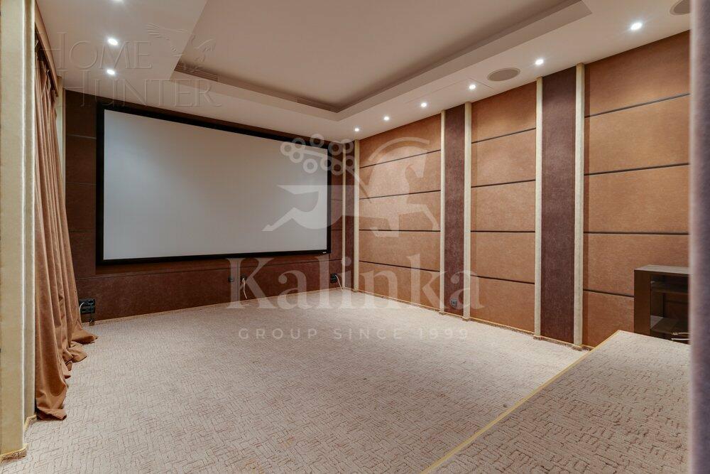 2-этажный коттедж 1 739.7 м² с отделкой