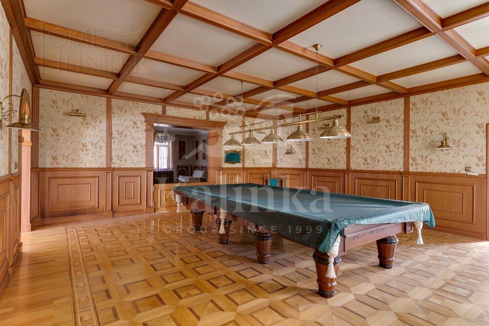 2-этажный коттедж 1 739.7 м² с отделкой