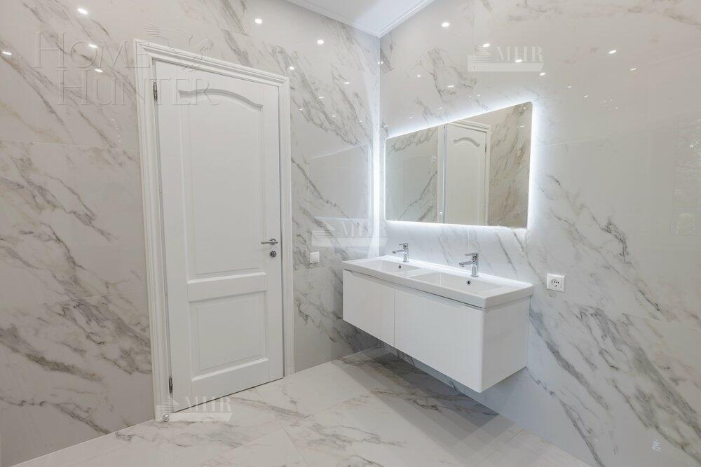 2-этажный коттедж 1 140 м² с отделкой