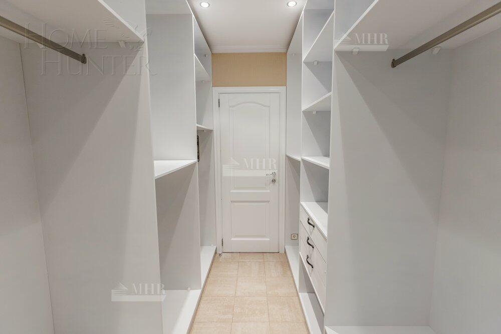 2-этажный коттедж 1 140 м² с отделкой