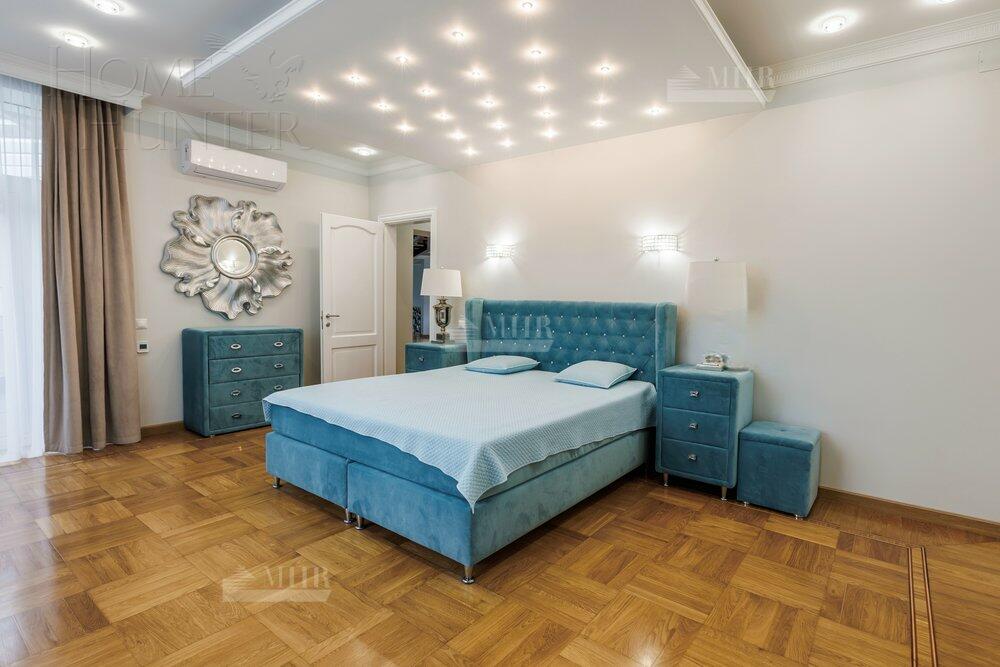 2-этажный коттедж 1 140 м² с отделкой