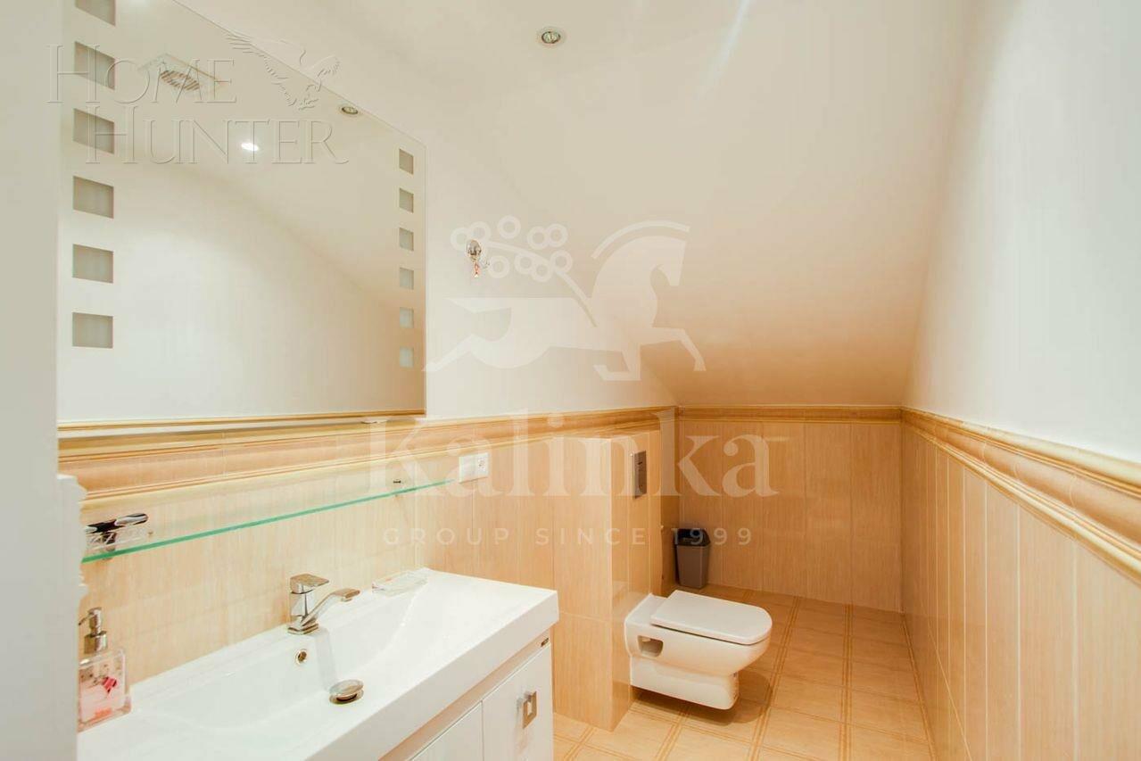 2-этажный коттедж 1 138 м² с отделкой