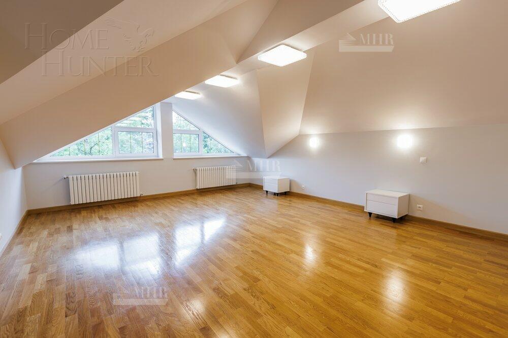 2-этажный коттедж 1 140 м² с отделкой