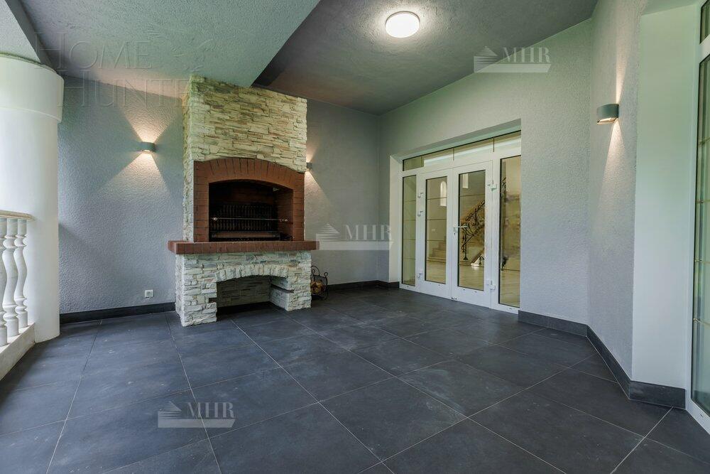 2-этажный коттедж 1 140 м² с отделкой