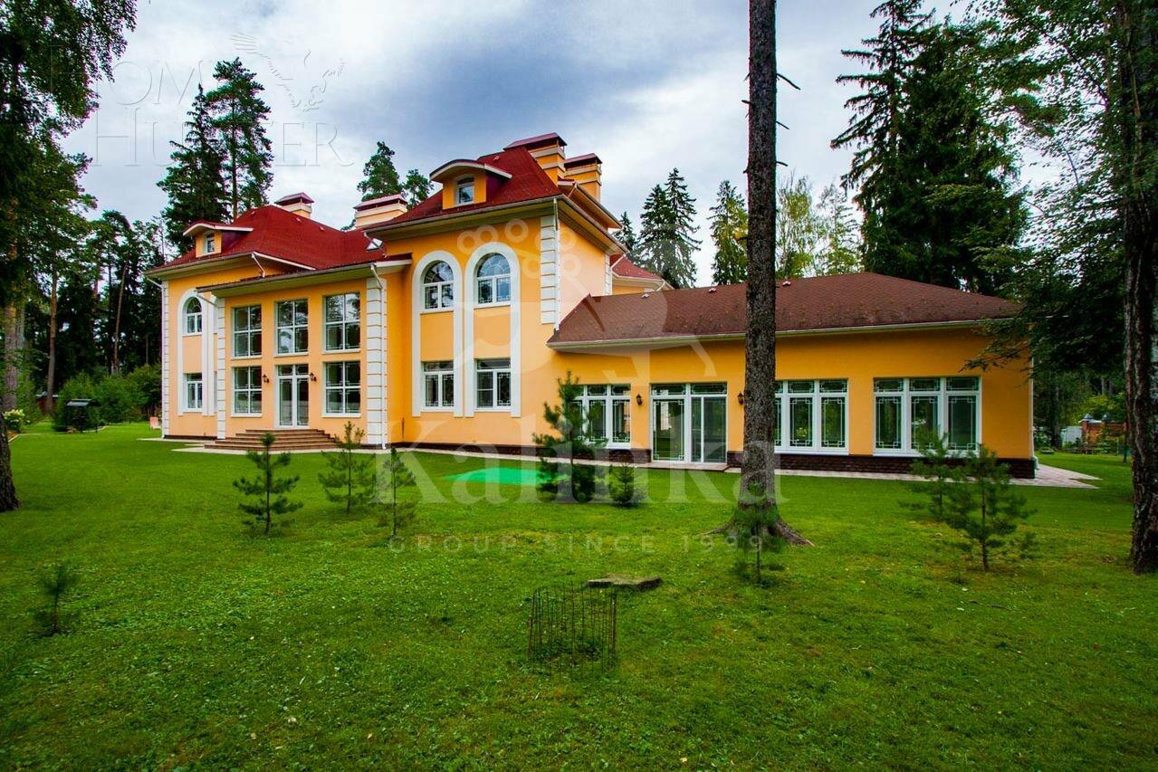 2-этажный коттедж 1 138 м² с отделкой