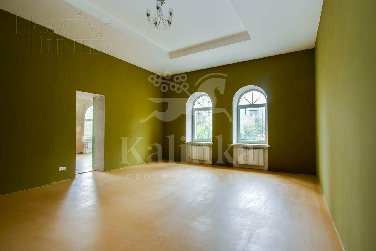 2-этажный коттедж 1 138 м² с отделкой