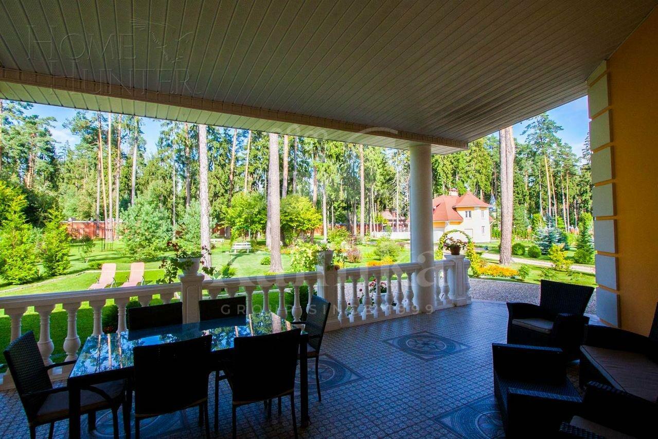 2-этажный коттедж 1 138 м² с отделкой