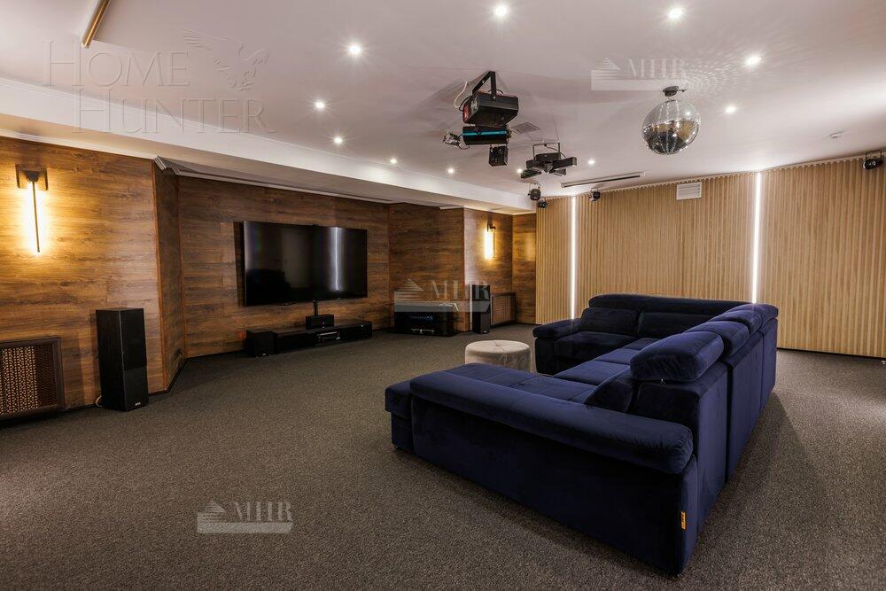 2-этажный коттедж 1 140 м² с отделкой