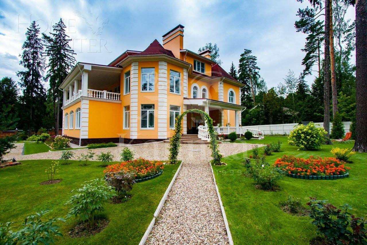 2-этажный коттедж 1 138 м² с отделкой