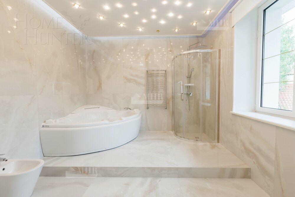 2-этажный коттедж 1 140 м² с отделкой