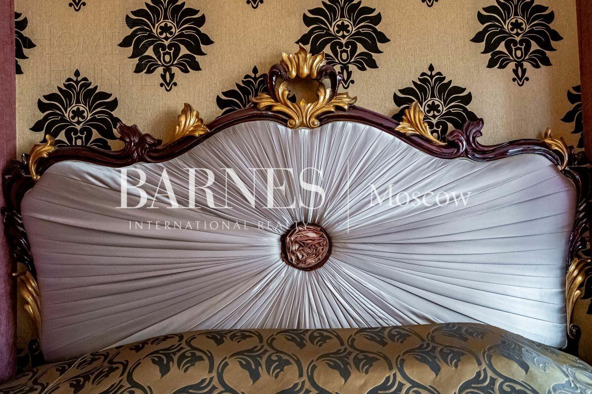 3-этажный таунхаус 293 м² с отделкой