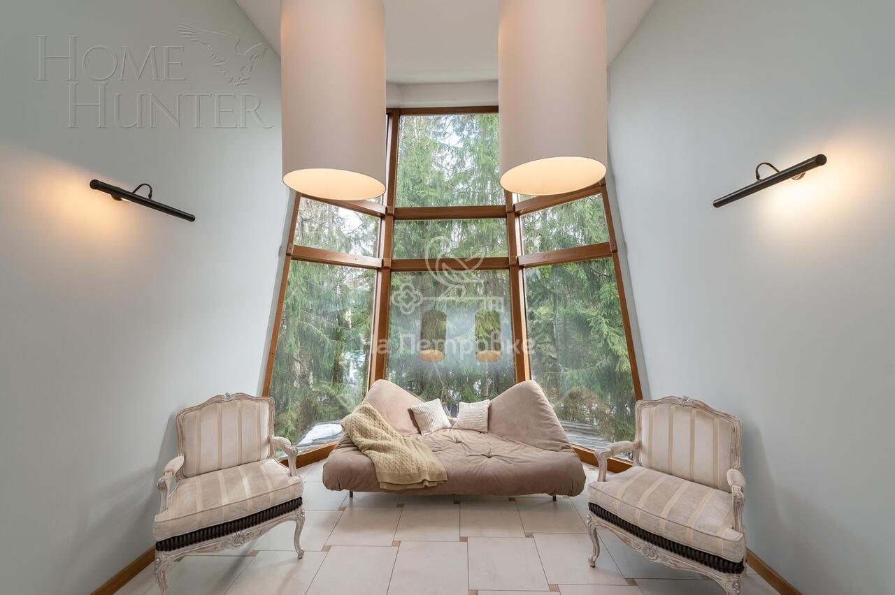 3-этажный коттедж 1 100 м² с отделкой