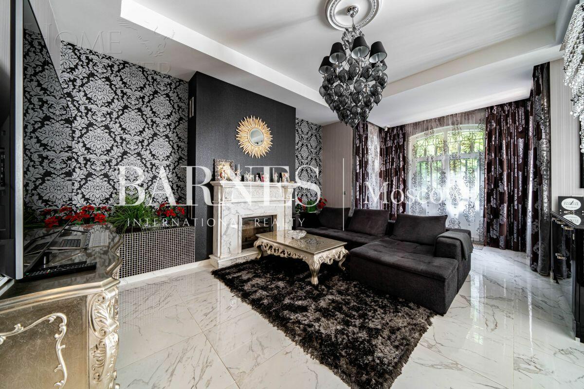 3-этажный таунхаус 293 м² с отделкой