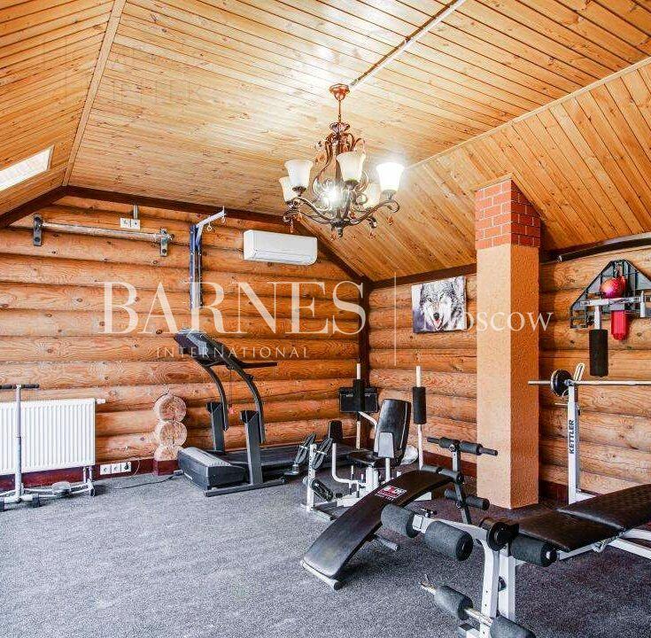 2-этажный коттедж 700 м² с отделкой