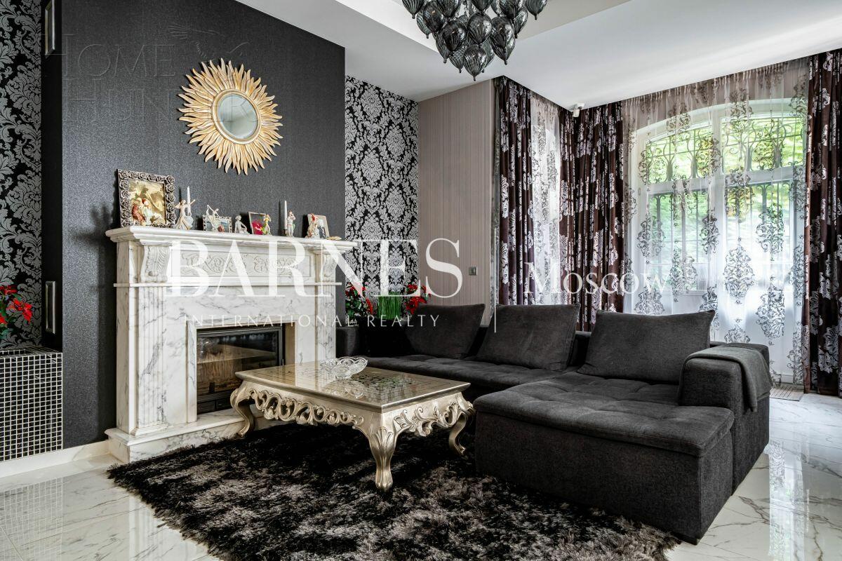 3-этажный таунхаус 293 м² с отделкой