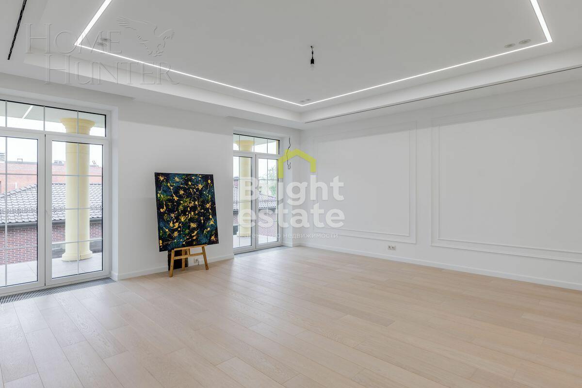 2-этажный коттедж 900 м² с отделкой