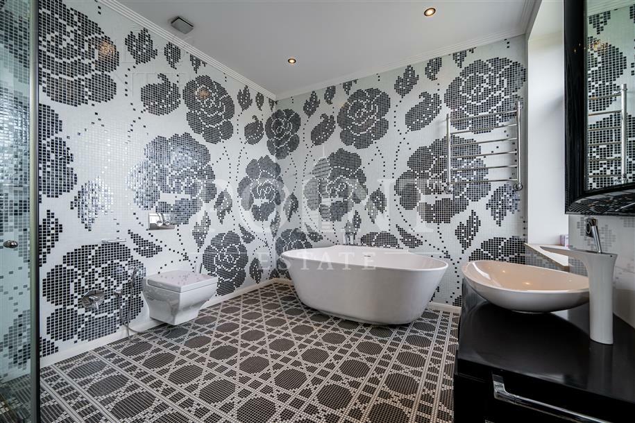 2-этажный коттедж 373 м² с отделкой