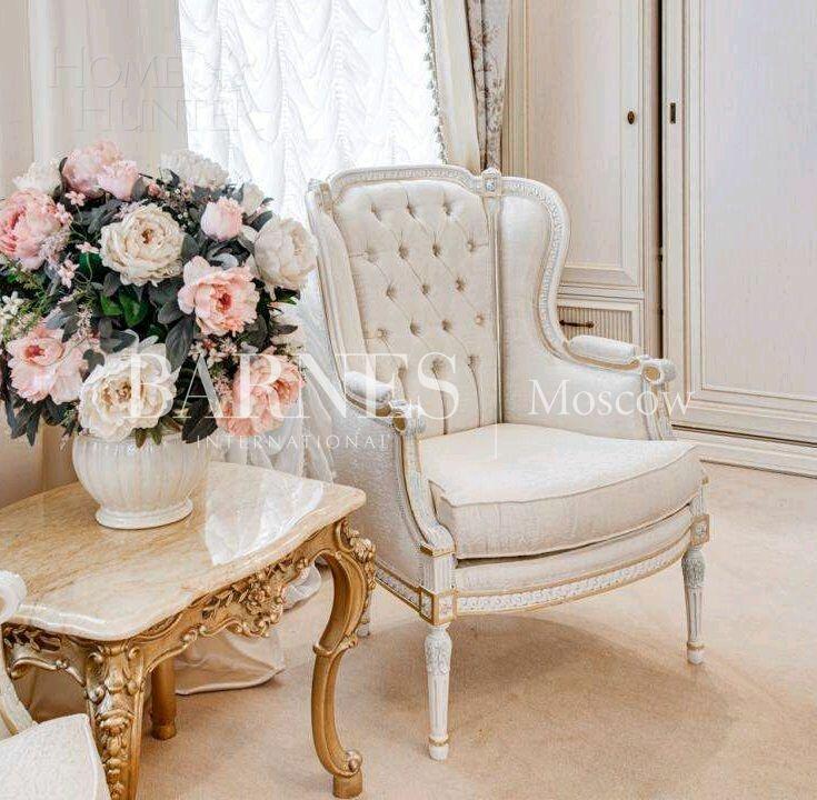 2-этажный коттедж 700 м² с отделкой