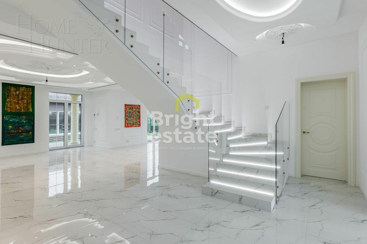 2-этажный коттедж 900 м² с отделкой