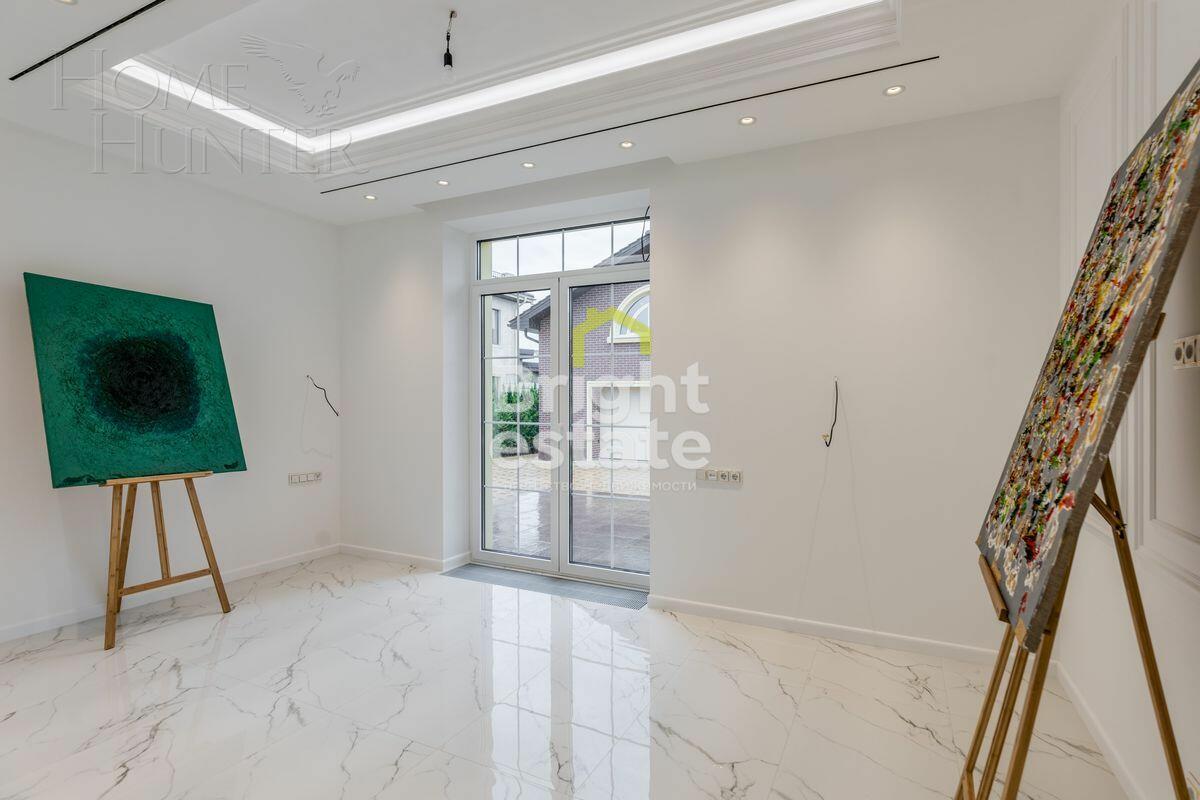 2-этажный коттедж 900 м² с отделкой