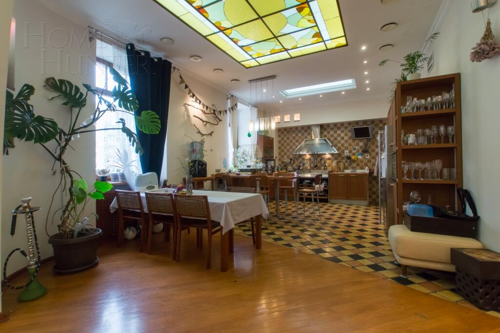 4-КОМН. КВАРТИРА С ОТДЕЛКОЙ 215 М² НА 3 ЭТАЖЕ