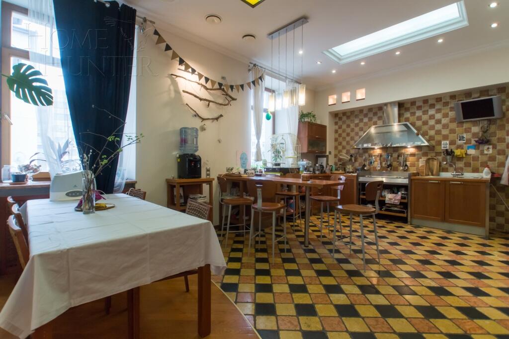 4-КОМН. КВАРТИРА С ОТДЕЛКОЙ 215 М² НА 3 ЭТАЖЕ