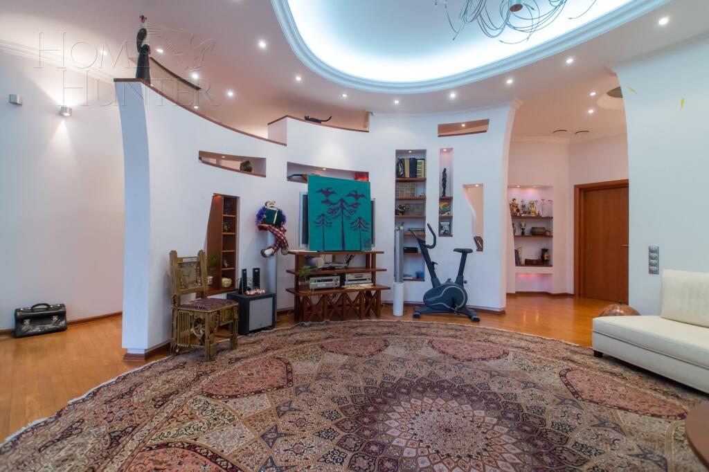 4-КОМН. КВАРТИРА С ОТДЕЛКОЙ 215 М² НА 3 ЭТАЖЕ