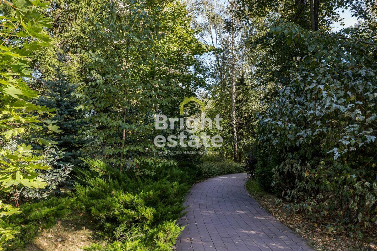 3-УРОВНЕВЫЙ ТАУНХАУС С ОТДЕЛКОЙ 264.9 М² НА 1 ЭТАЖЕ