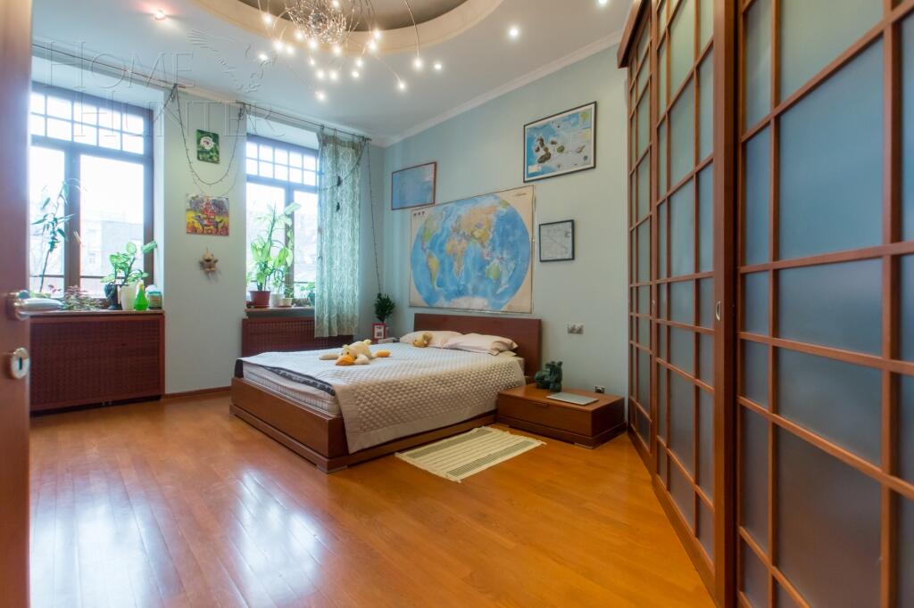 4-КОМН. КВАРТИРА С ОТДЕЛКОЙ 215 М² НА 3 ЭТАЖЕ