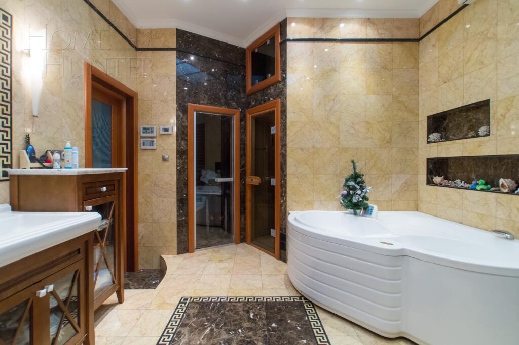 4-КОМН. КВАРТИРА С ОТДЕЛКОЙ 215 М² НА 3 ЭТАЖЕ