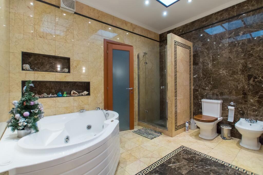 4-КОМН. КВАРТИРА С ОТДЕЛКОЙ 215 М² НА 3 ЭТАЖЕ