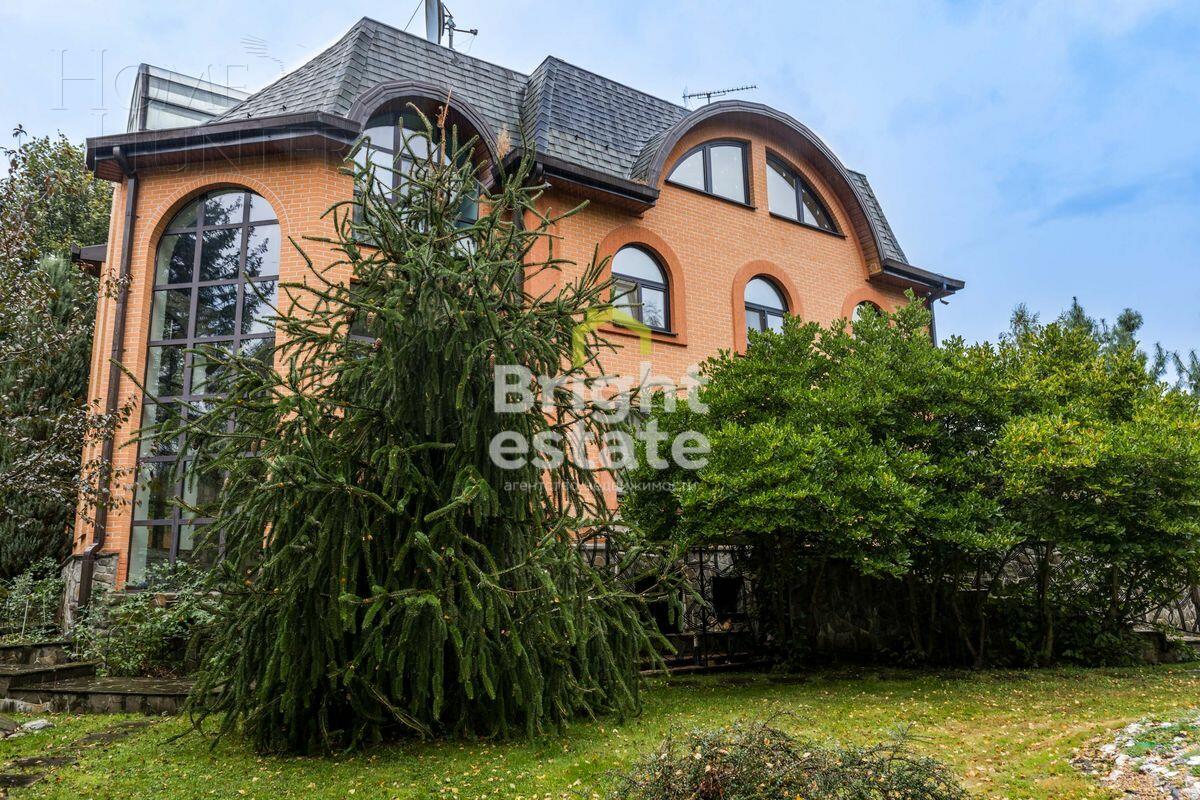 2-этажный коттедж 500 м² с отделкой