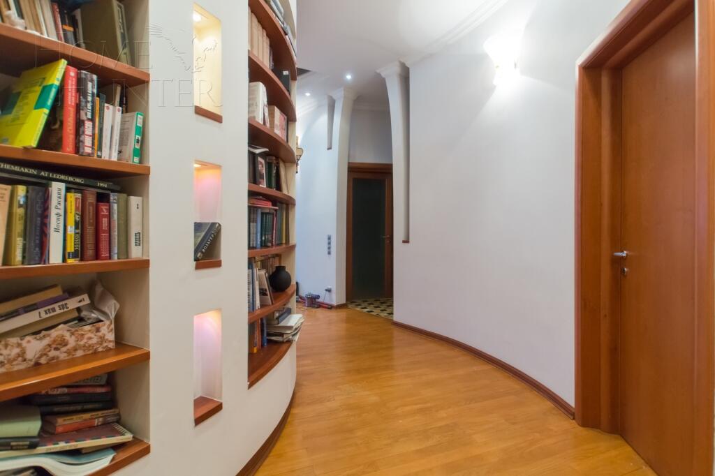 4-КОМН. КВАРТИРА С ОТДЕЛКОЙ 215 М² НА 3 ЭТАЖЕ